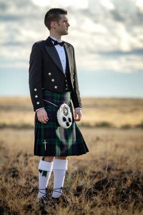 Scottish Kilt Outfits Packages, Authentic Kilt Outfits Rental in the USA